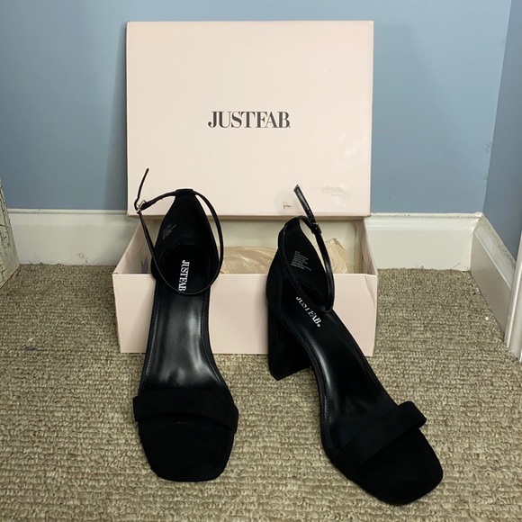 Kyla Block Heeled Sandals - Picture 3 of 10